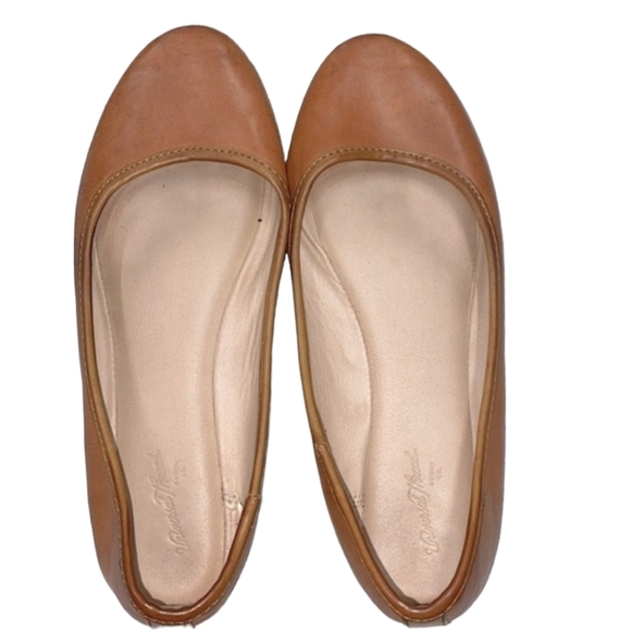 Universal Thread brown ballet flats size 6 - Picture 1 of 7